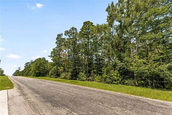 6 Acres of Residential Land for Sale in Huntsville, Texas