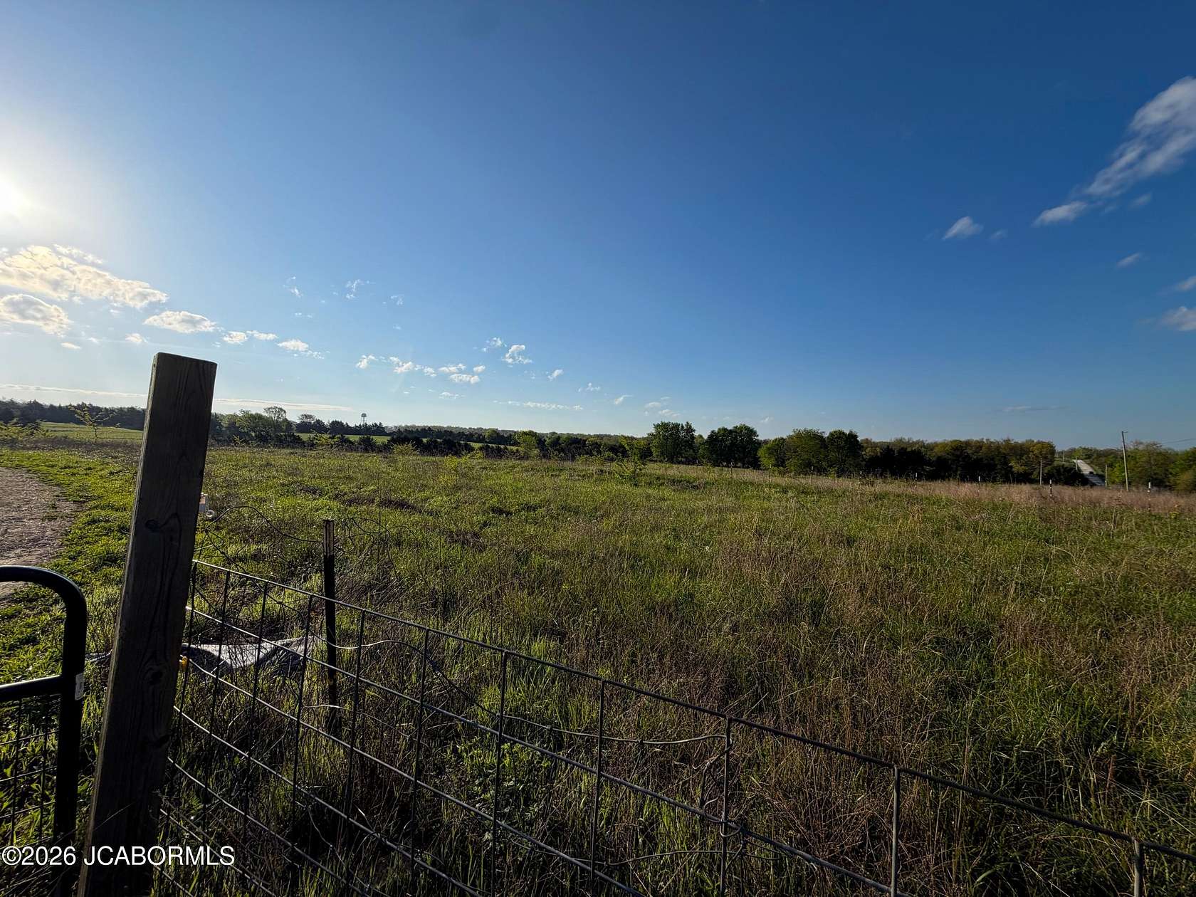 16.8 Acres of Land for Sale in New Bloomfield, Missouri