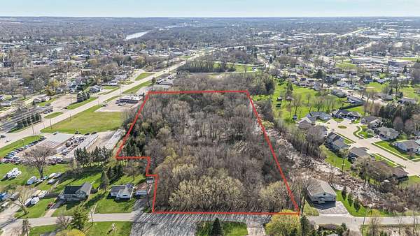9.48 Acres of Commercial Land for Sale in Kaukauna, Wisconsin