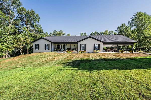 16.3 Acres of Land with Home for Sale in Oakland, Kentucky