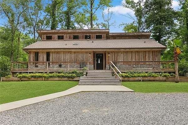 9.84 Acres of Land with Home for Sale in Covington, Louisiana