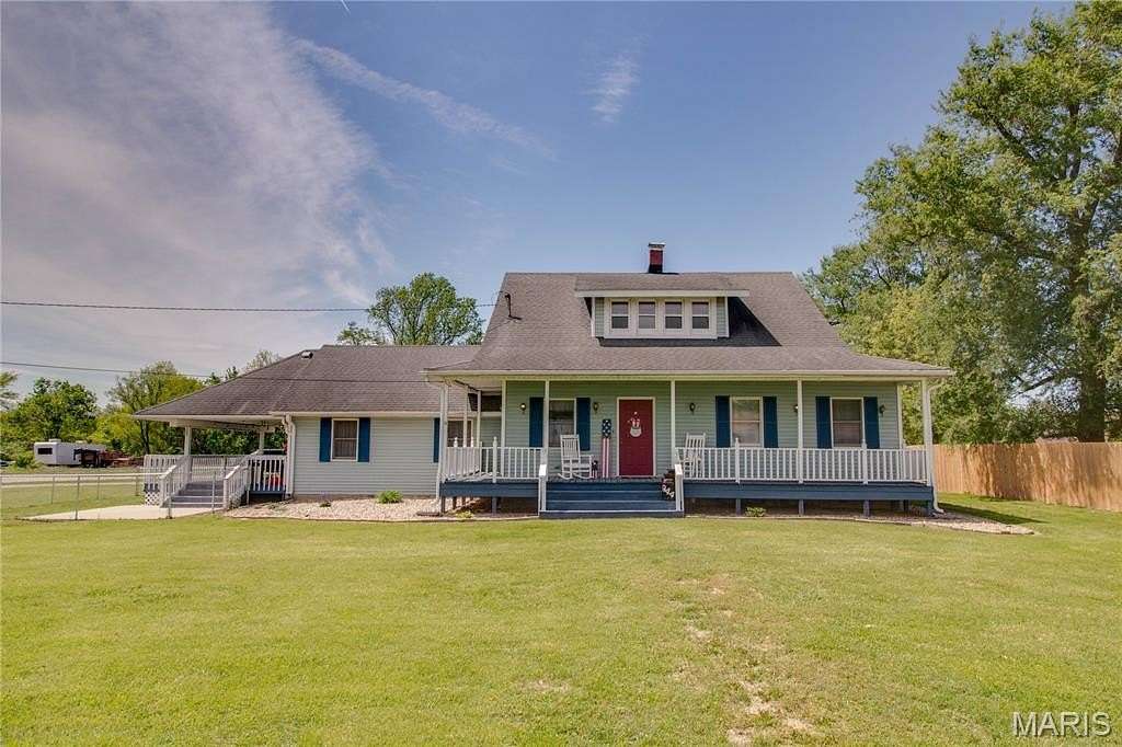 2 Acres of Land with Home for Sale in Bethalto, Illinois