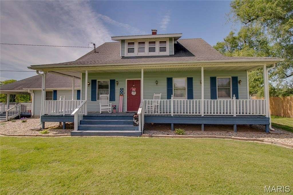 2 Acres of Land with Home for Sale in Bethalto, Illinois