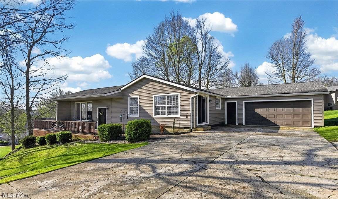 2.63 Acres of Land with Home for Sale in Lisbon, Ohio