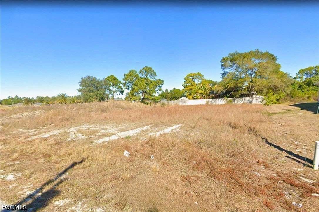 0.25 Acres of Residential Land for Sale in Lehigh Acres, Florida