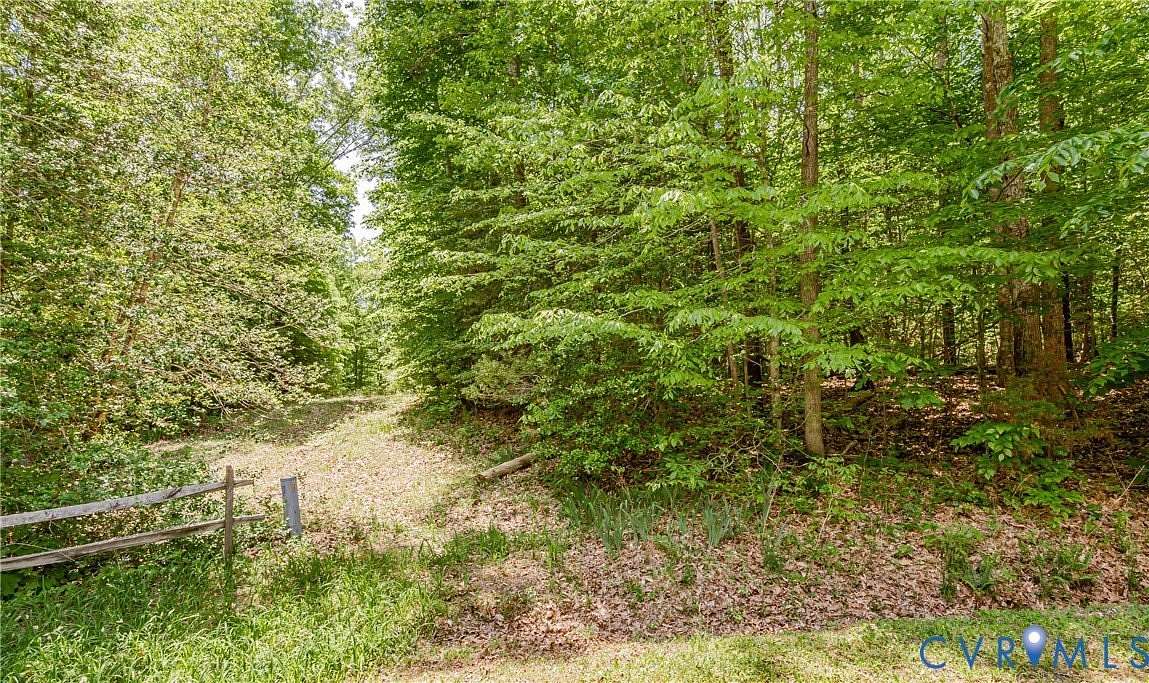 8 Acres of Residential Land for Sale in New Kent, Virginia
