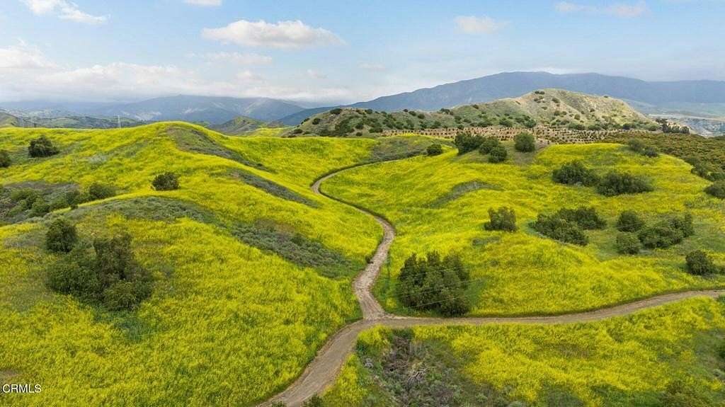 860 Acres of Land for Sale in Santa Paula, California