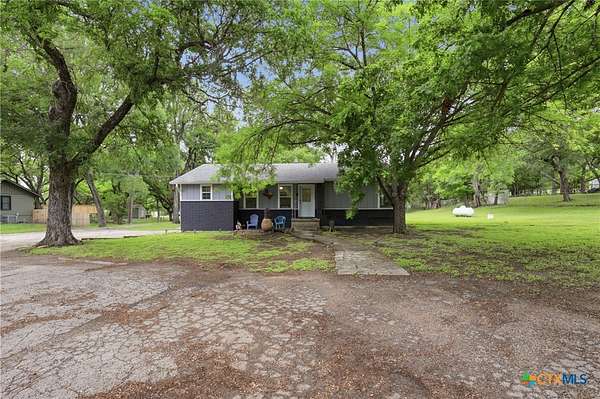 1.5 Acres of Land with Home for Sale in Lampasas, Texas