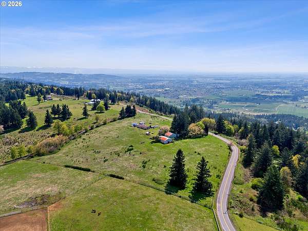 19 Acres of Land with Home for Sale in Newberg, Oregon