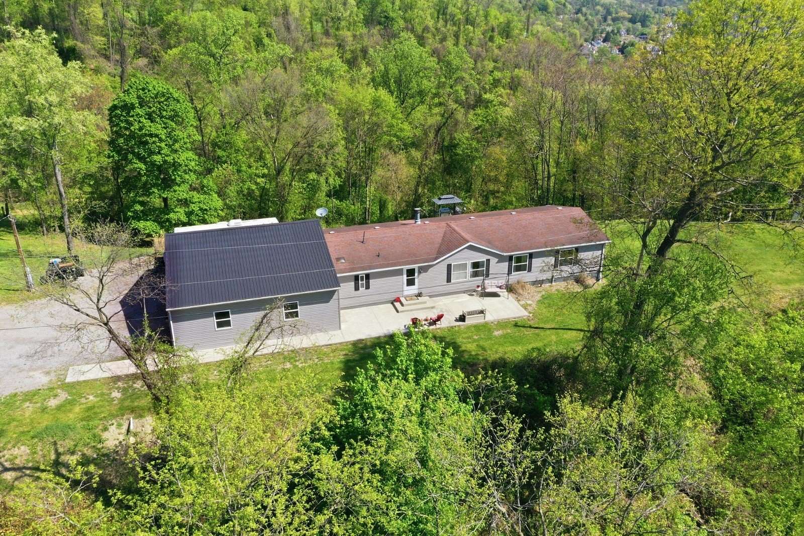 7.5 Acres of Land with Home for Sale in Martins Ferry, Ohio