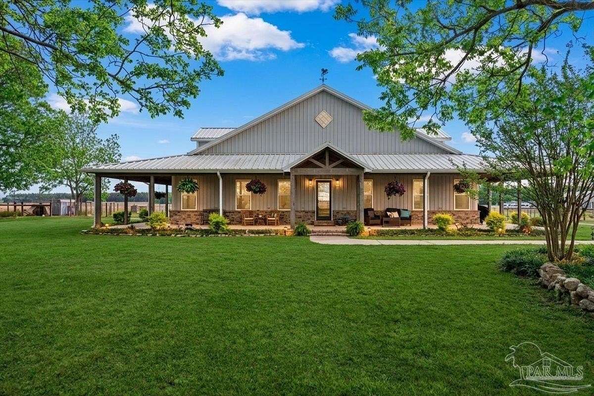 6 Acres of Land with Home for Sale in Jay, Florida