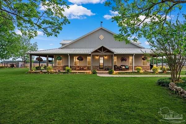 6 Acres of Land with Home for Sale in Jay, Florida