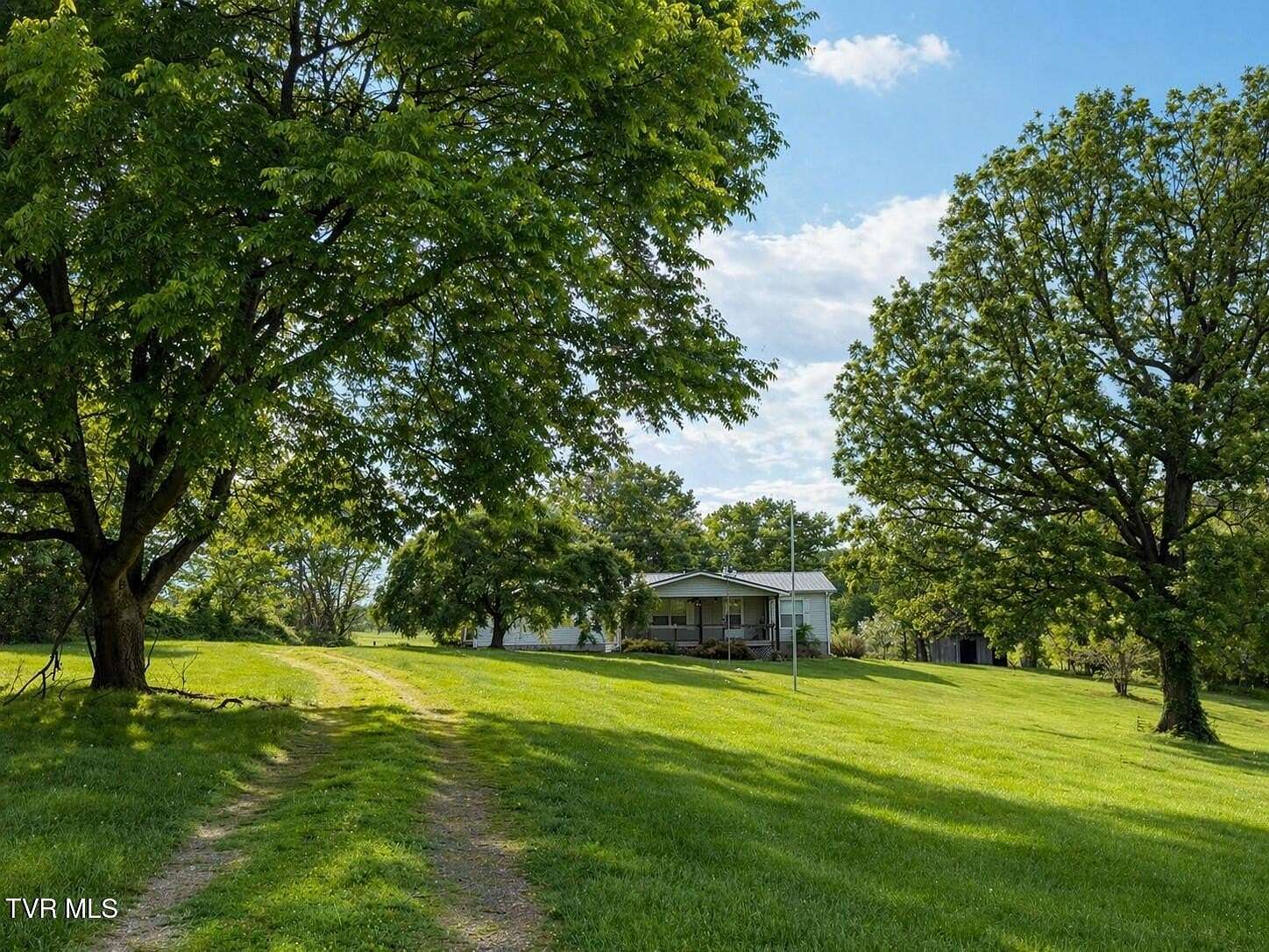 1.7 Acres of Land with Home for Sale in Greeneville, Tennessee