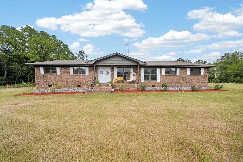 8.25 Acres of Land with Home for Sale in Fitzgerald, Georgia