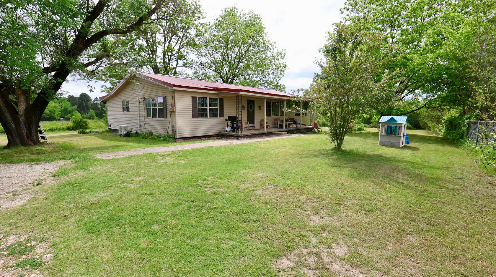 3 Acres of Land with Home for Sale in Mount Pleasant, Arkansas