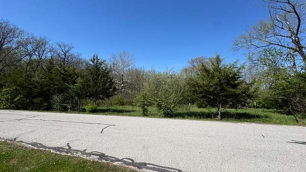 4 Acres of Residential Land for Sale in Bethany, Missouri