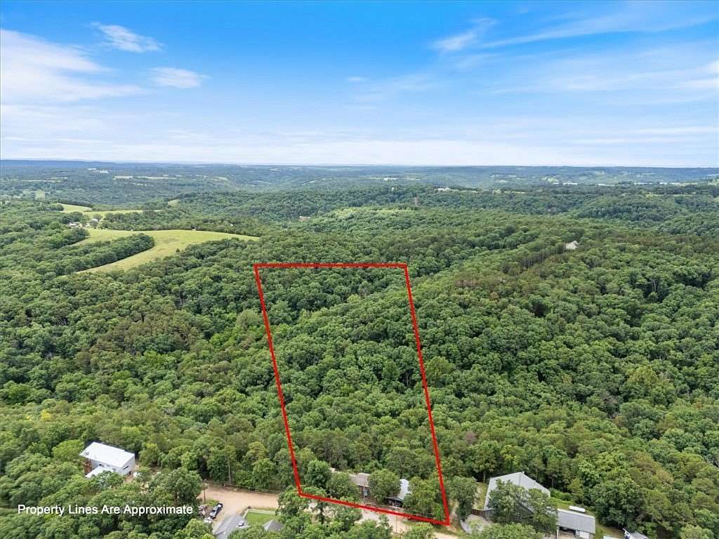 5 Acres of Land with Home for Sale in Eureka Springs, Arkansas