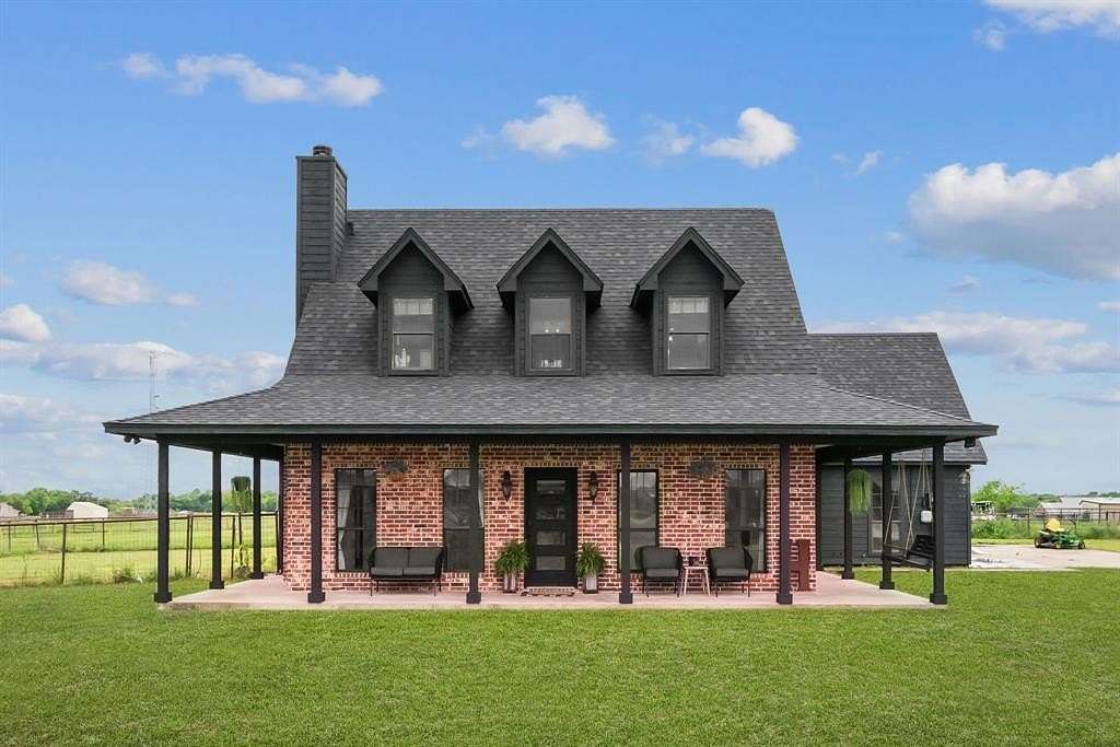 2.87 Acres of Land with Home for Sale in McLendon-Chisholm, Texas
