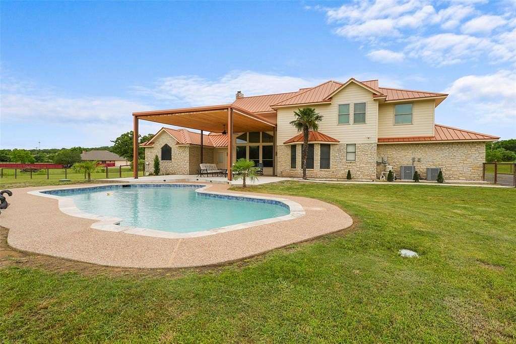 2.38 Acres of Land with Home for Sale in Fort Worth, Texas