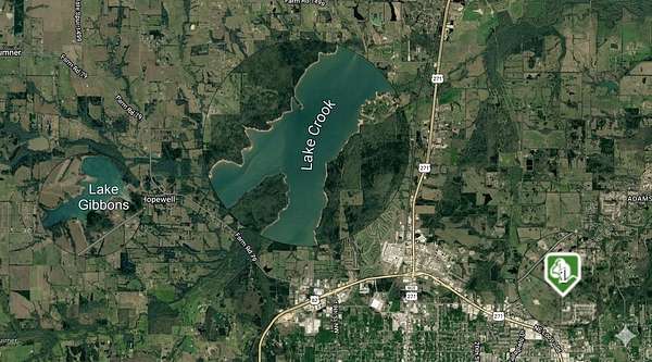 1.25 Acres of Residential Land for Sale in Paris, Texas