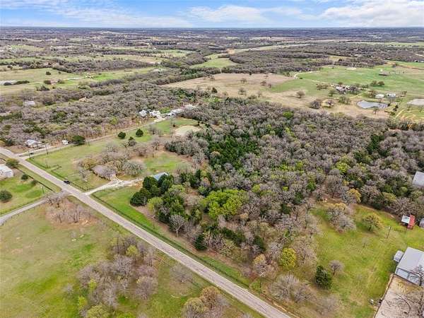5 Acres of Residential Land for Sale in Cleburne, Texas