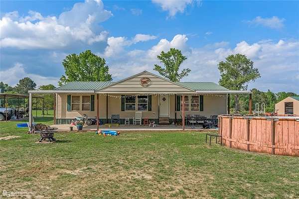 6 Acres of Land with Home for Sale in Vivian, Louisiana