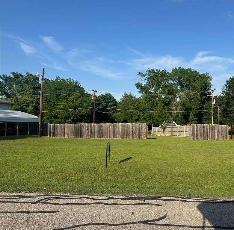 0.21 Acres of Land for Sale in Gun Barrel City, Texas