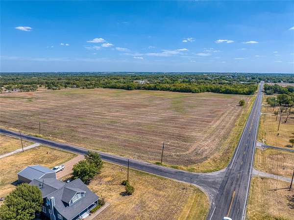 36.3 Acres of Agricultural & Residential Land for Sale in Tom Bean, Texas