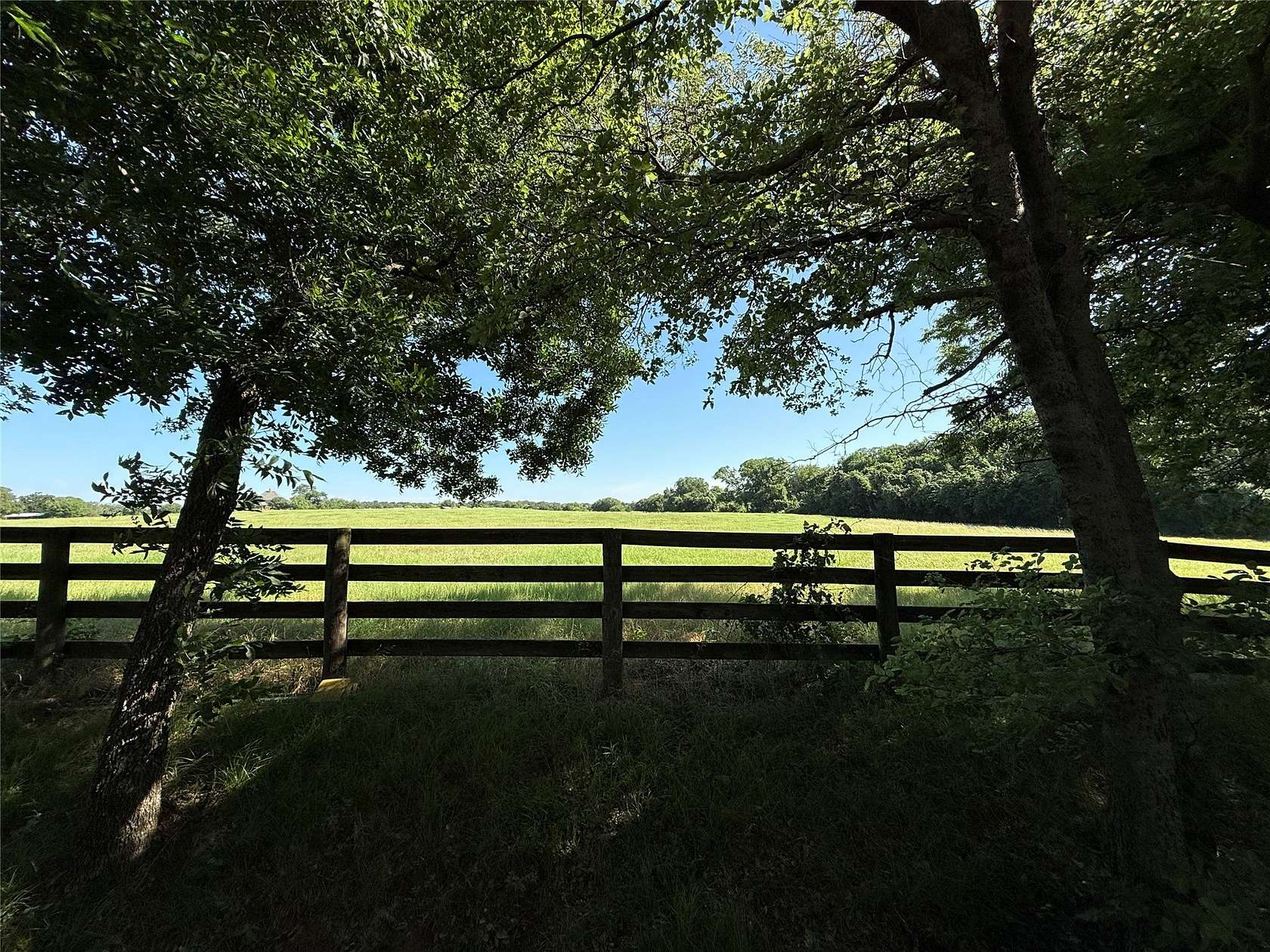 11.1 Acres of Land for Sale in Bartonville, Texas