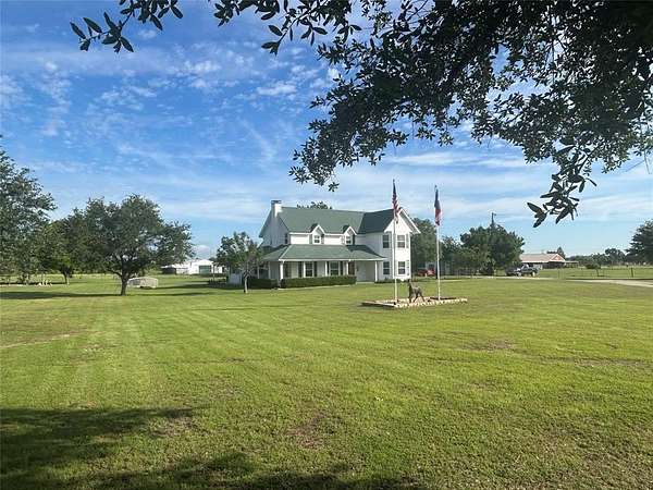 10 Acres of Land with Home for Sale in Poetry, Texas