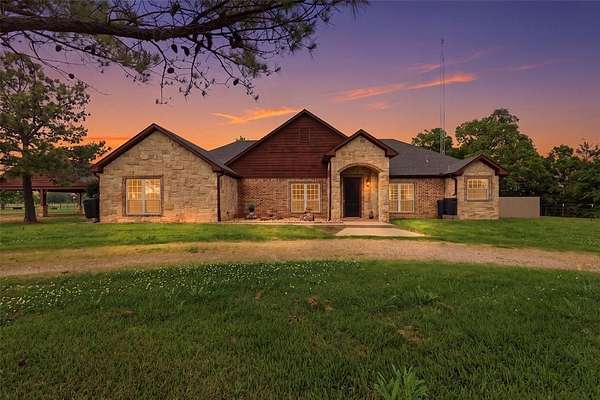 6 Acres of Land with Home for Sale in Bonham, Texas