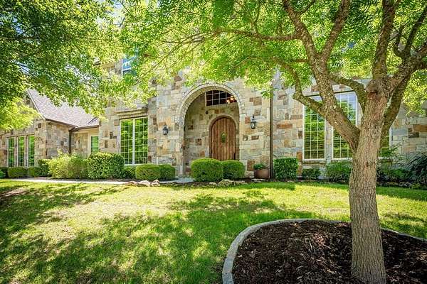 1.5 Acres of Land with Home for Sale in McKinney, Texas