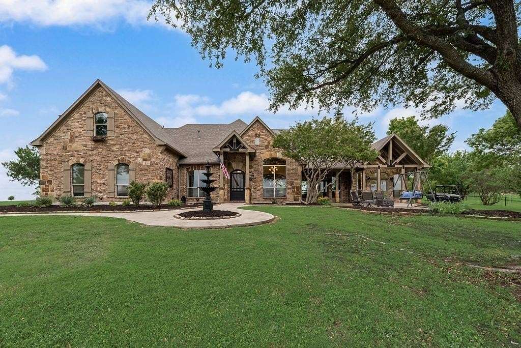 6.7 Acres of Land with Home for Sale in Rockwall, Texas