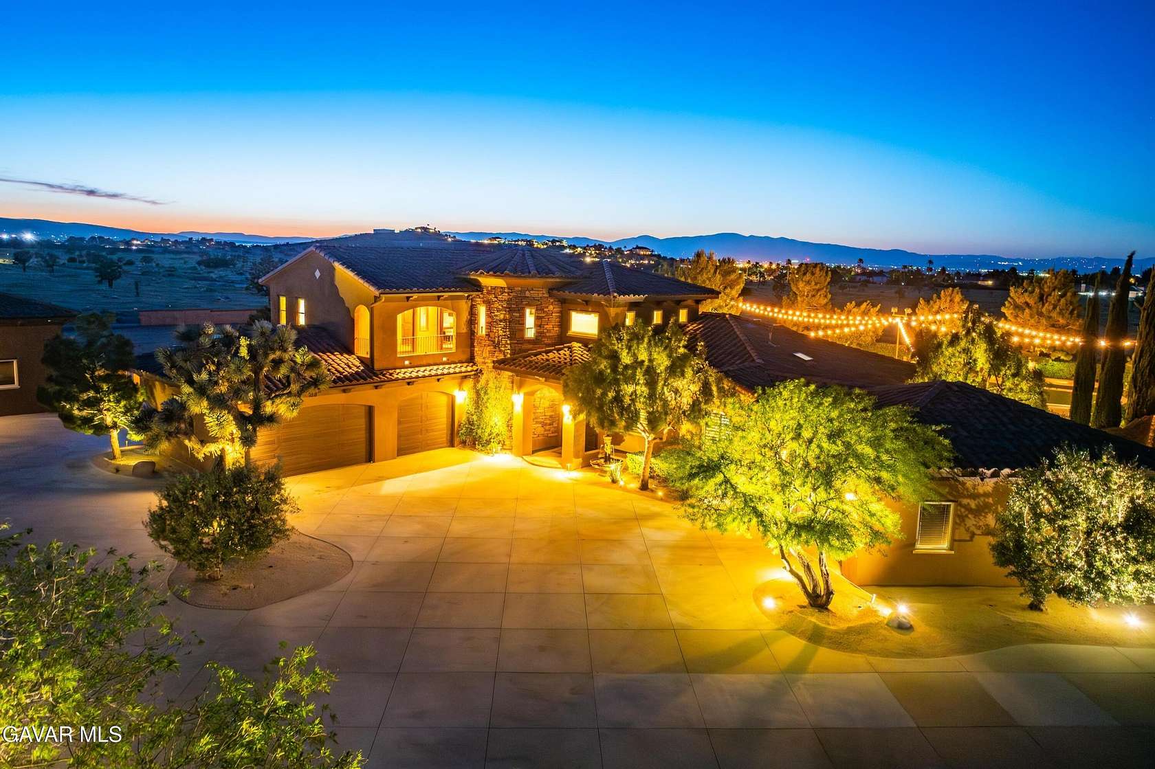 1.84 Acres of Land with Home for Sale in Quartz Hill, California