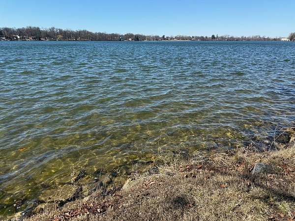 0.18 Acres of Residential Land for Sale in Grayslake, Illinois