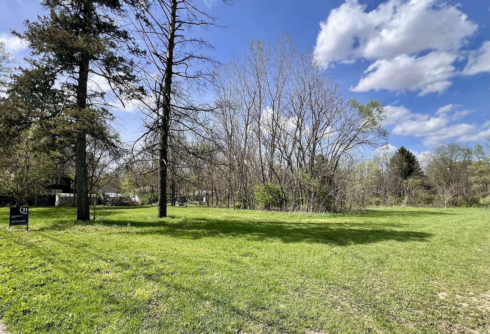 1 Acre of Mixed-Use Land for Sale in Niles, Michigan