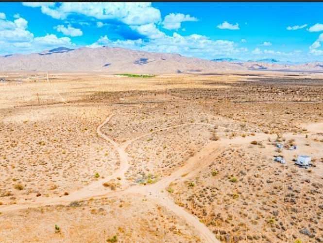 2.79 Acres of Land for Sale in Apple Valley, California