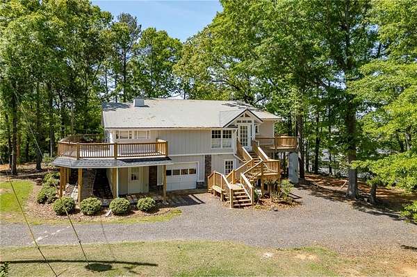 2.62 Acres of Land with Home for Sale in Dacula, Georgia