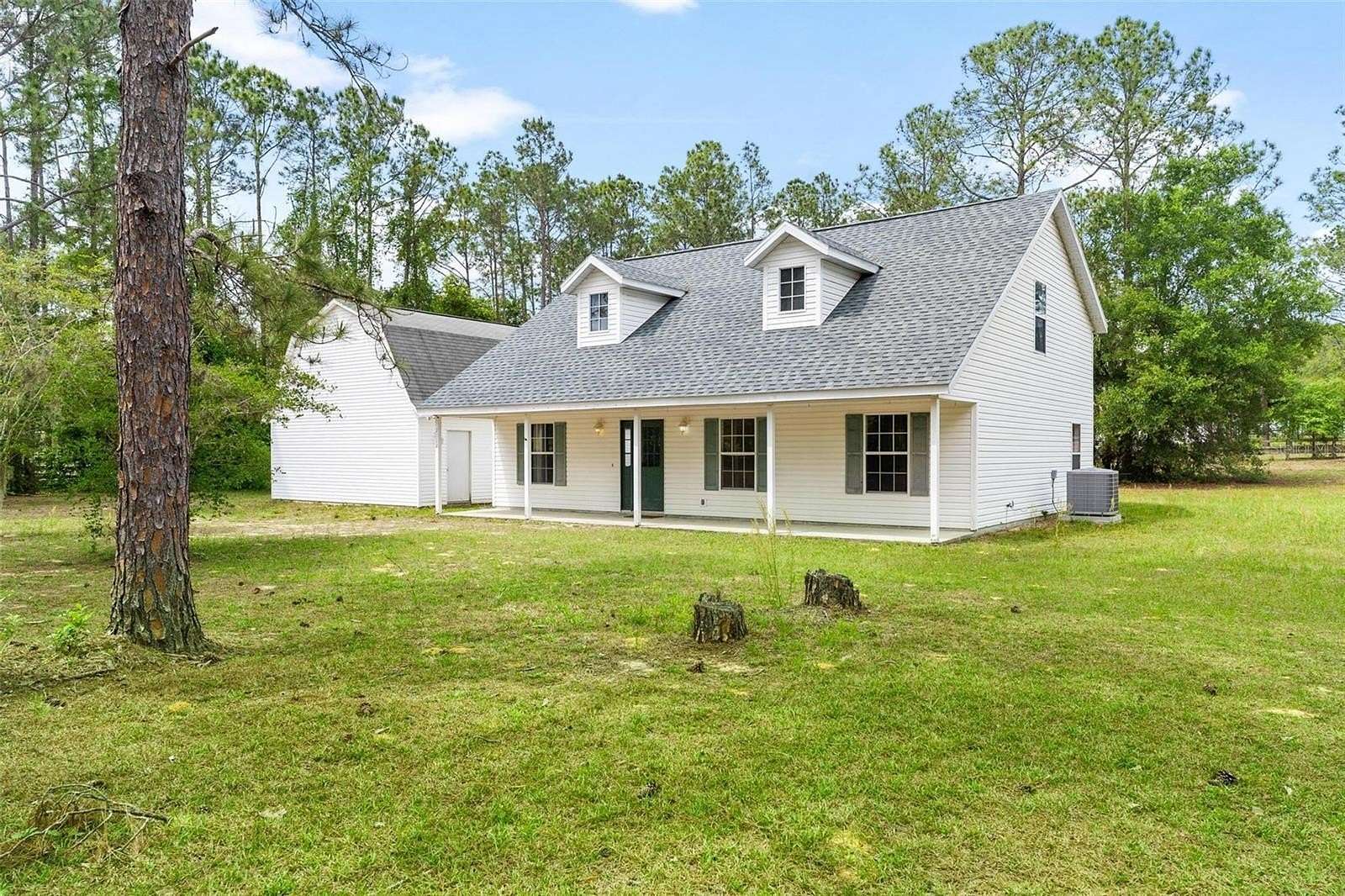 4.85 Acres of Land with Home for Sale in Eustis, Florida