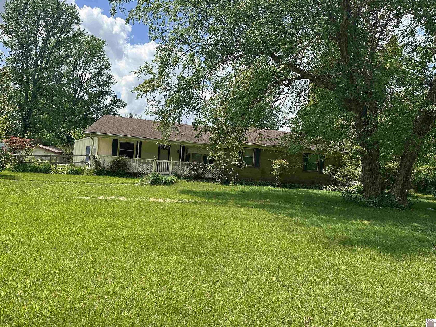 1.72 Acres of Land with Home for Sale in Mayfield, Kentucky