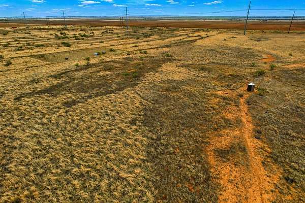 320 Acres of Land for Sale in Paducah, Texas