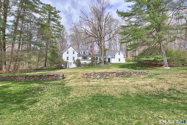 1.7 Acres of Land with Home for Sale in Middlebury, Connecticut