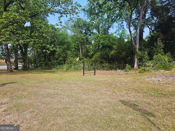 0.12 Acres of Commercial Land for Sale in Milledgeville, Georgia