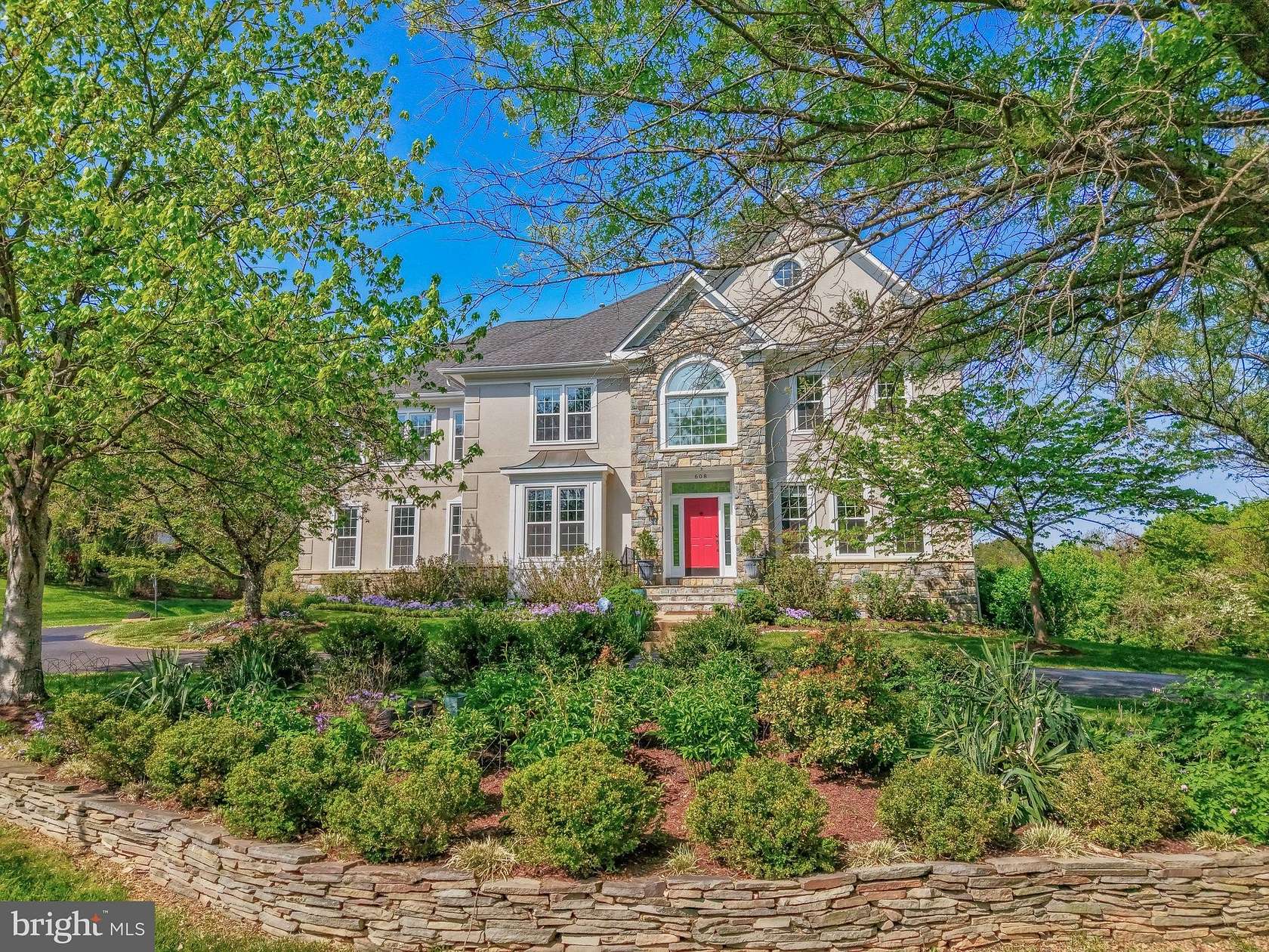 1.72 Acres of Land with Home for Sale in Great Falls, Virginia