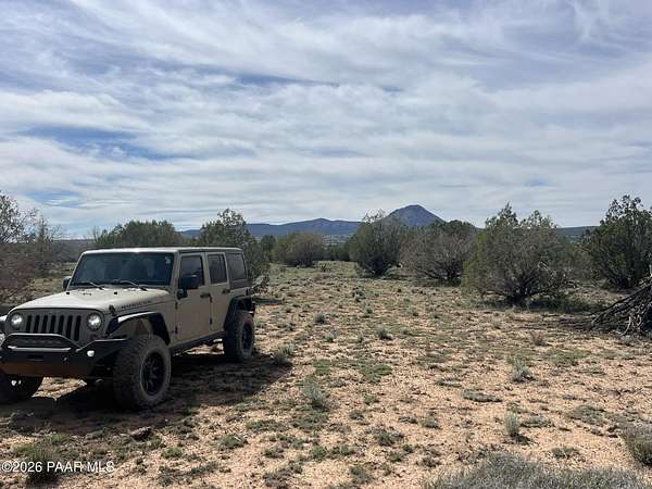 10.5 Acres of Land for Sale in Ash Fork, Arizona