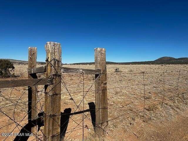 10 Acres of Recreational & Residential Land for Sale in Seligman, Arizona