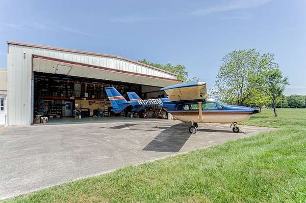 11 Acres of Land with Home for Sale in Lebanon, Tennessee