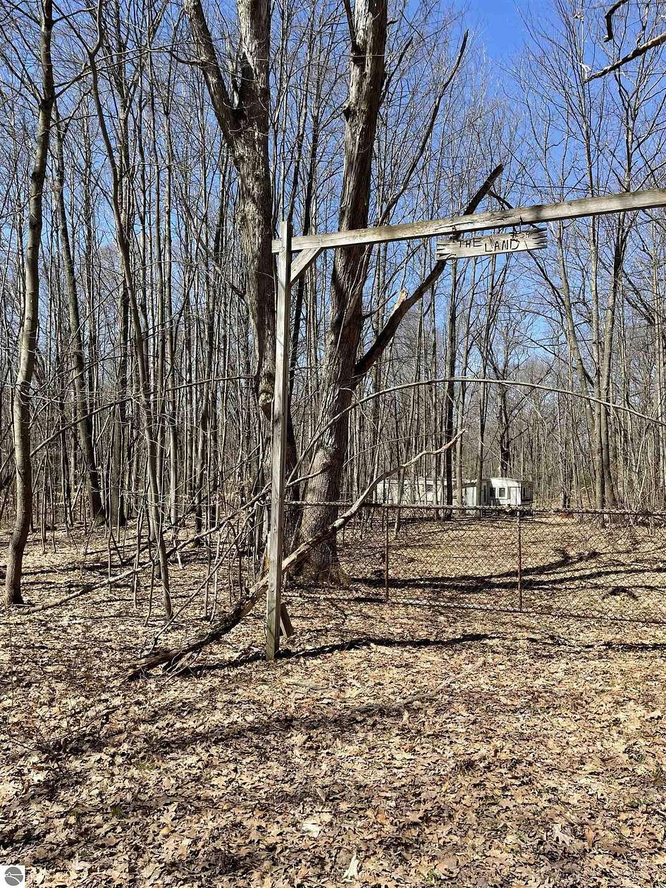 10.4 Acres of Recreational & Residential Land for Sale in Reed City, Michigan