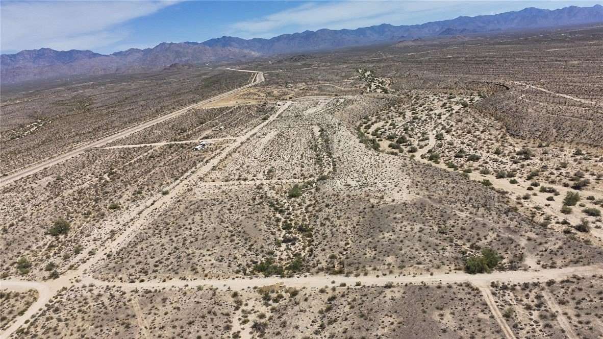 13.7 Acres of Recreational & Residential Land for Sale in Yucca, Arizona