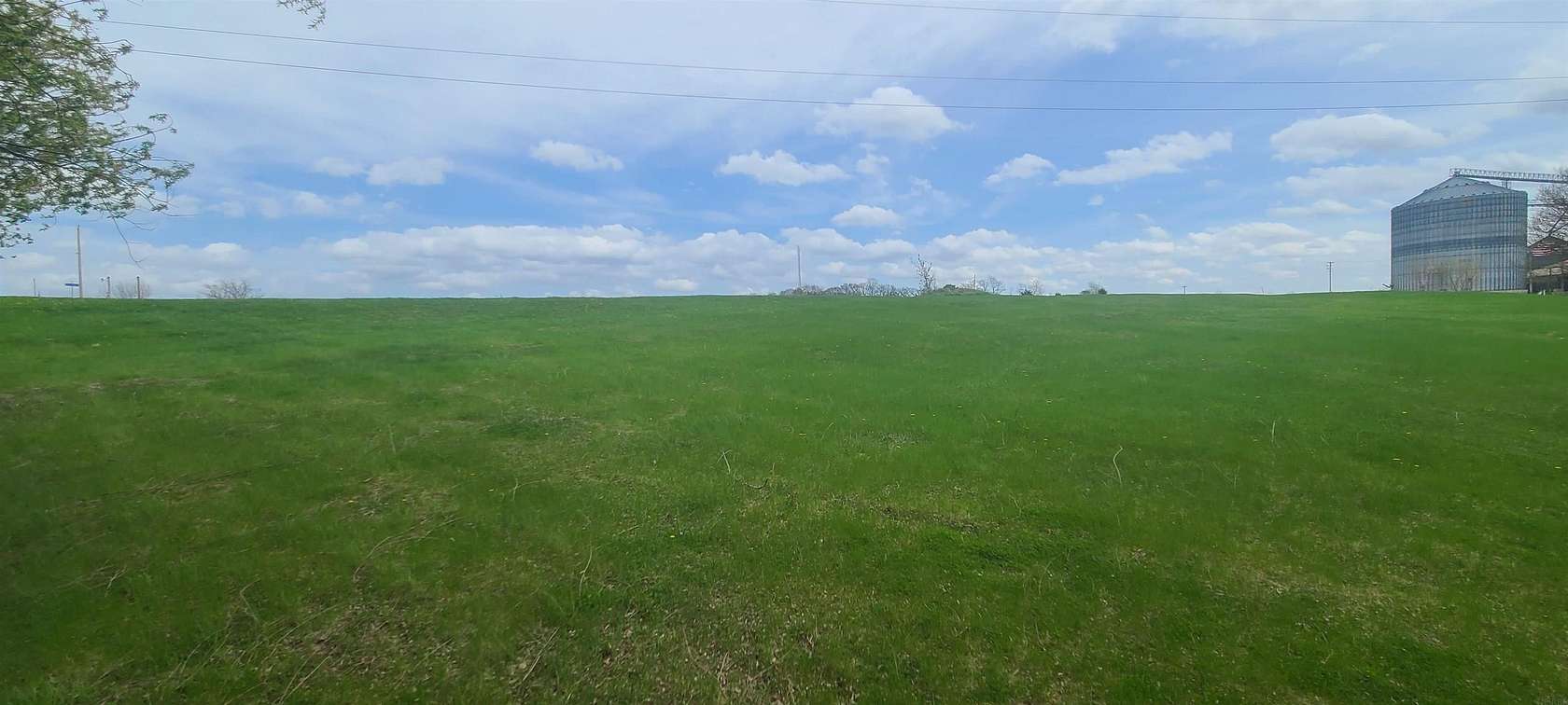 2.42 Acres of Residential Land for Sale in McGregor, Iowa